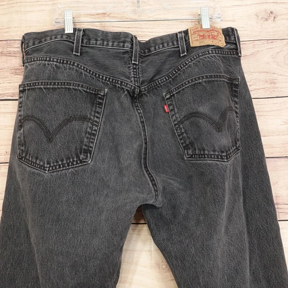 Levis 501 Jeans Mens 38x29 (40x30) Gray Charcoal Wash Straight Denim Pants